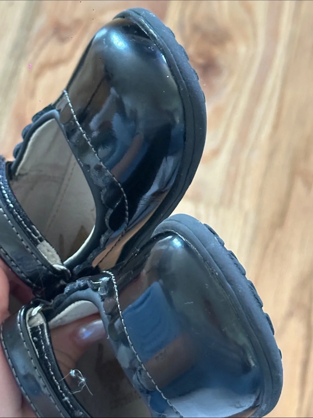 See Kai Run Black Patent Mary Jane Shoes with Scallop Trim